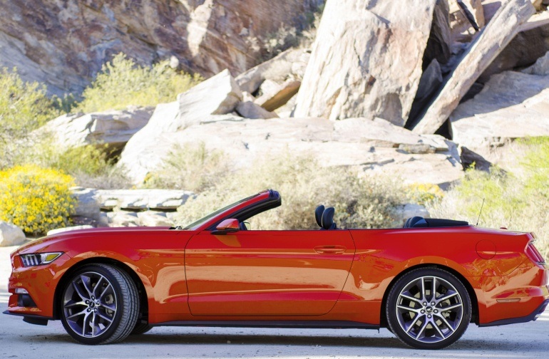 Ford-Mustang-image3